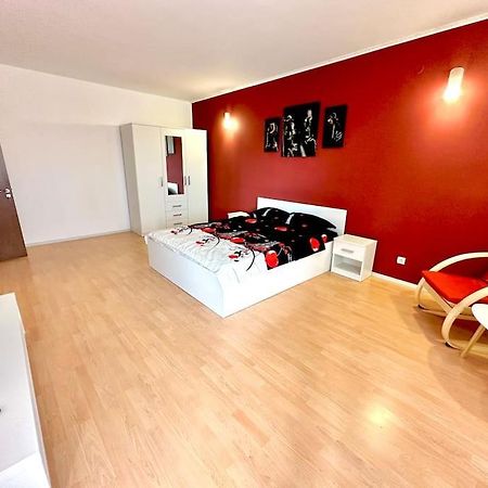 Apartament Novara 21 كرايوفا المظهر الخارجي الصورة