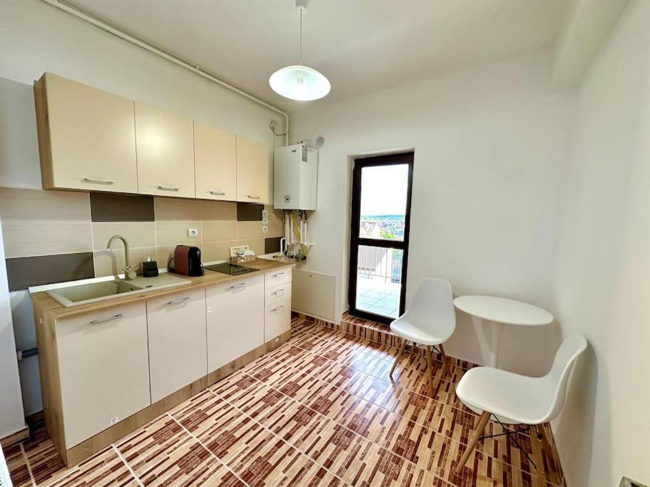 Apartament Novara 21 كرايوفا المظهر الخارجي الصورة